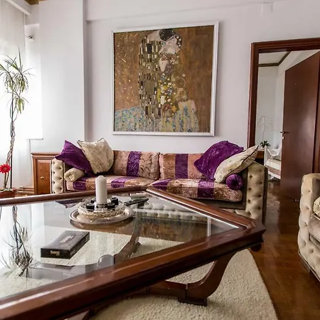 Euphrysia Apartament Boekarest